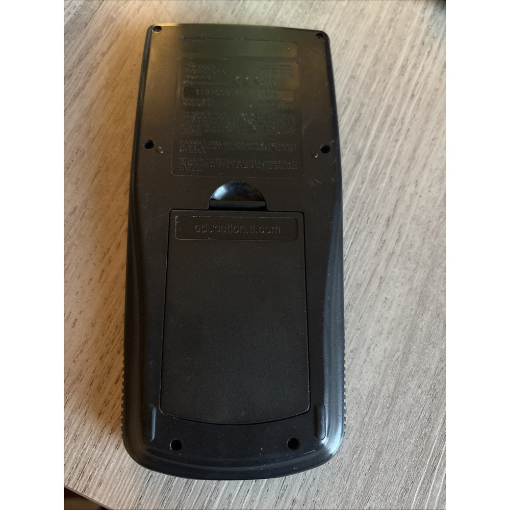 Texas Instruments TI-83 Plus Graphing Calculator with cover-works! - Picture 3 of 5